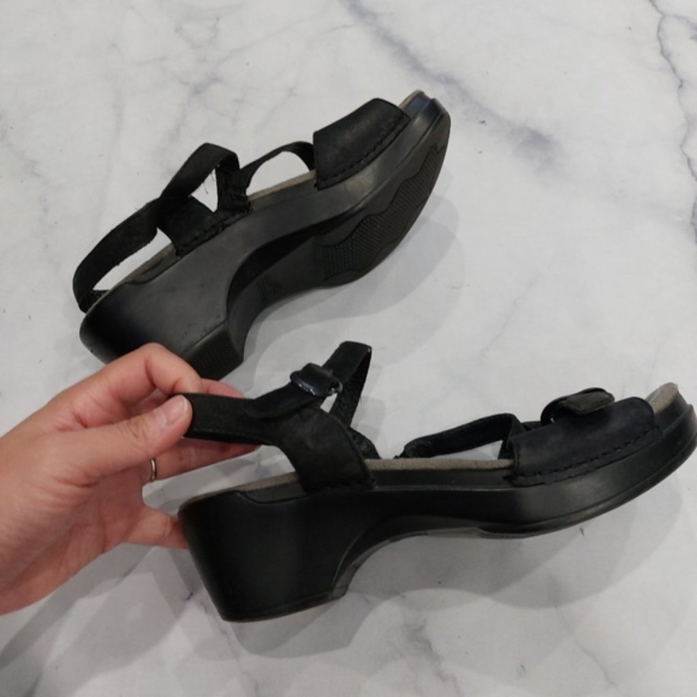 Dansko Sandi Leather Open Toe Stap On Sandals Black